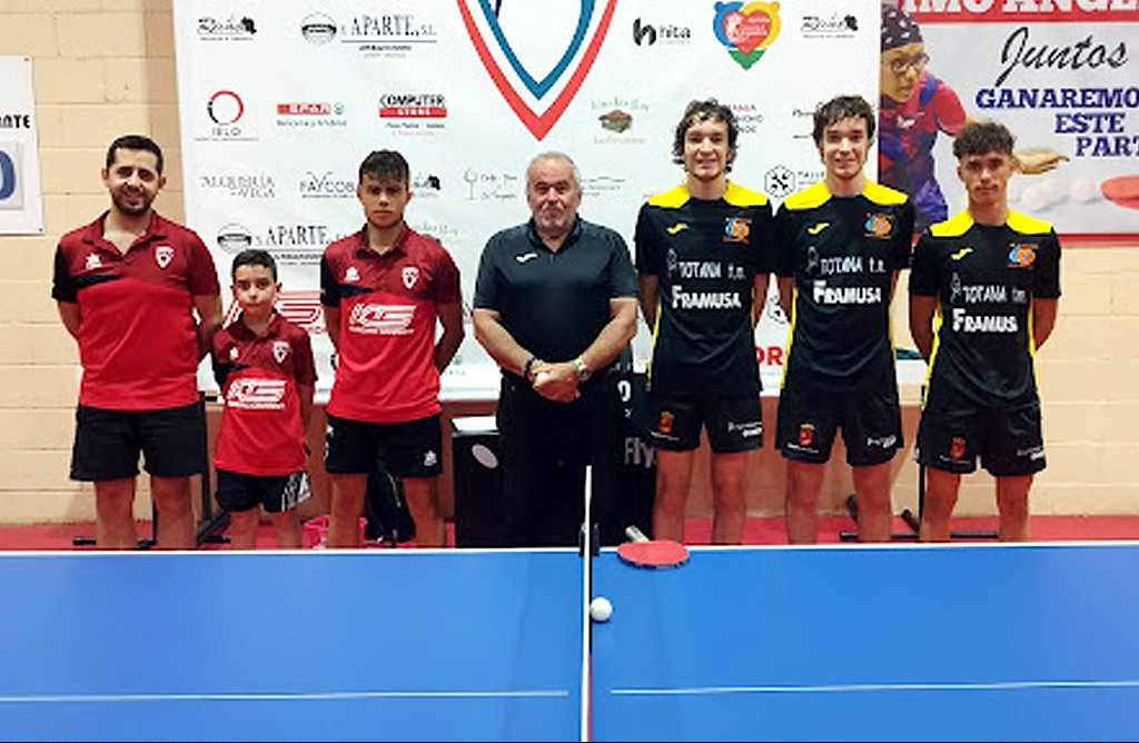 Dos victorias y una derrota para los equipos de 1ª y 2ª Nacional de tenis de mesa
